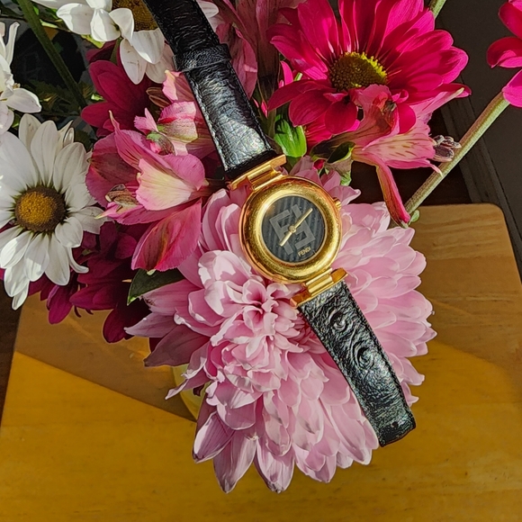 Fendi watch - Picture 7 of 16